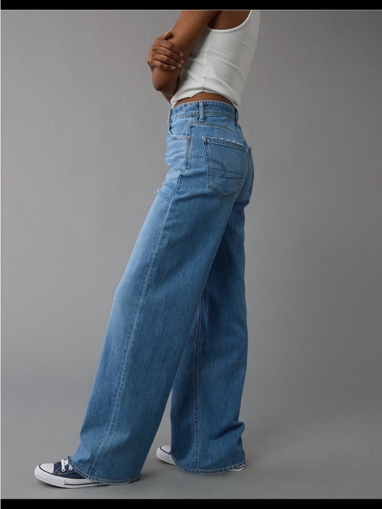 American Eagle Outfitters Denim - American Eagle Outfitters High-Rise Wide Leg Jeans